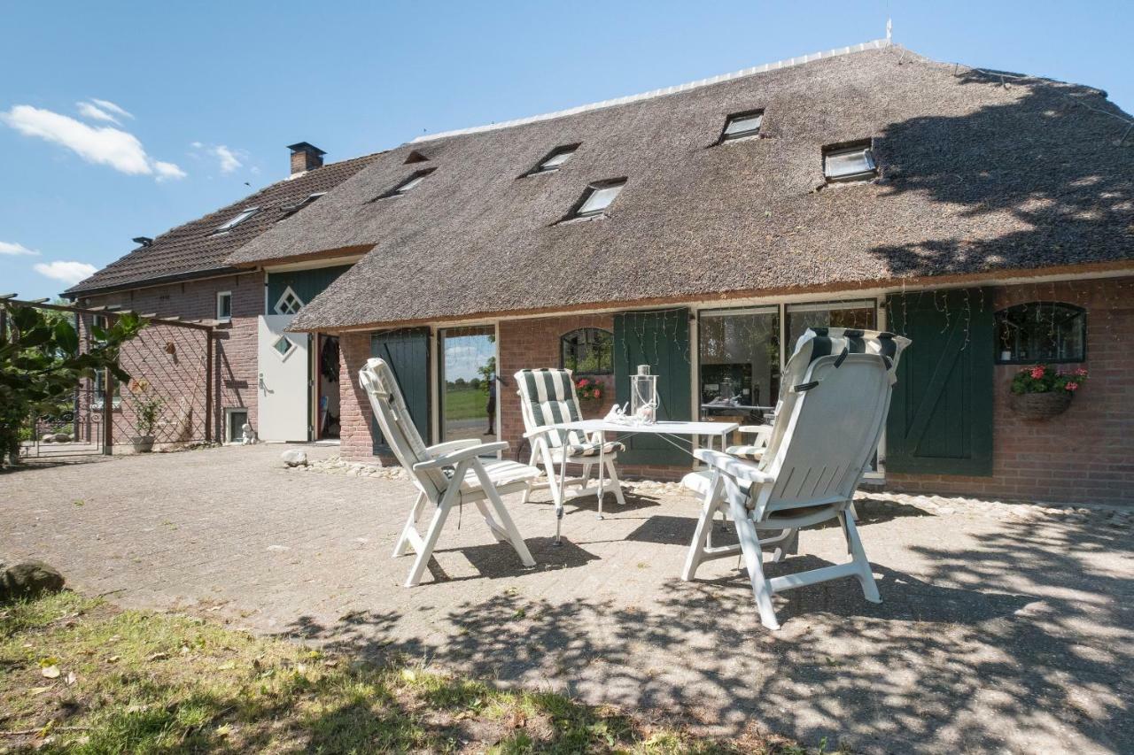 Appartement De Berghoeve Ruinen Esterno foto